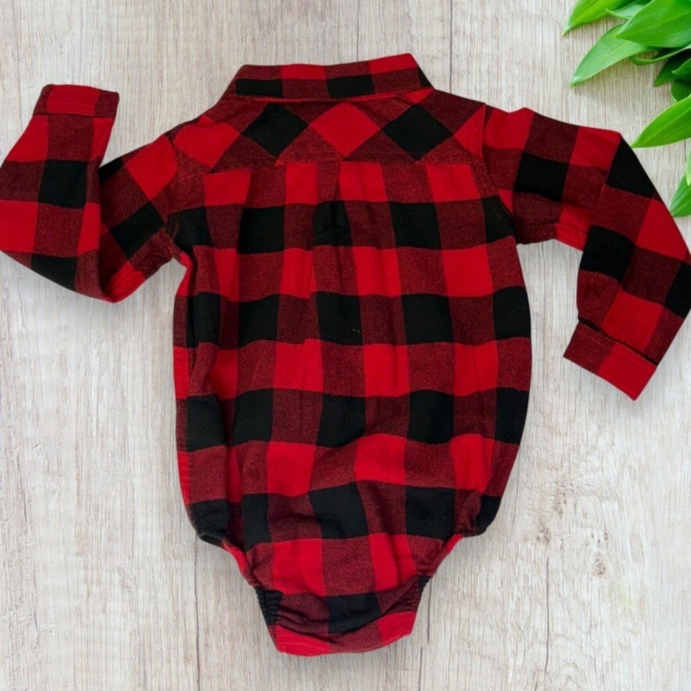 Tommy Bahama Baby Long Sleeve Flannel Bodysuit - 24Mo - Red/Black Plaid - Picture 4 of 9